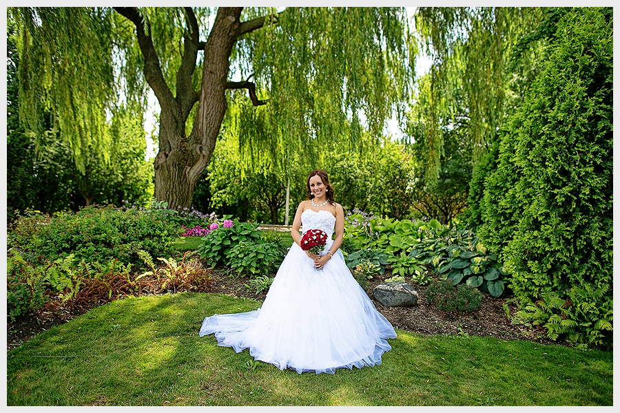 Photo of bride at Chinguacousy Park